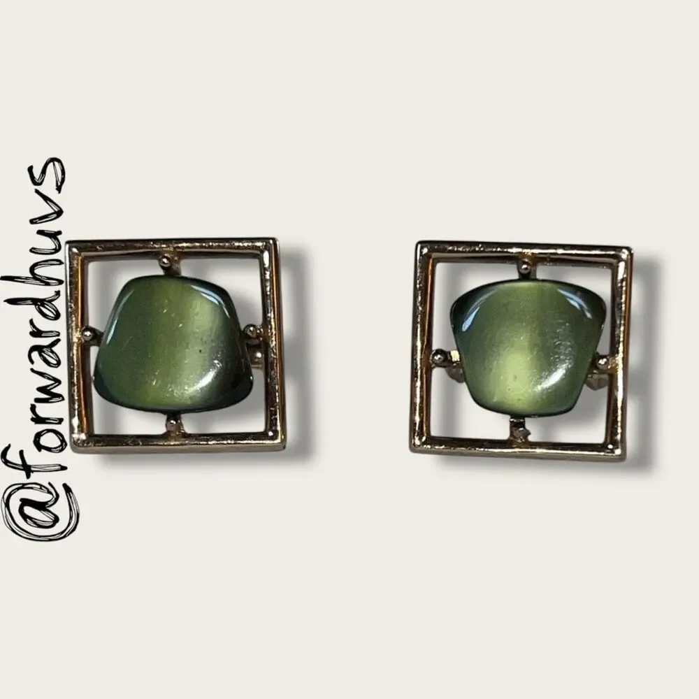 Sarah Coventry Gold Tone Cufflinks – 3/4” Green Stone